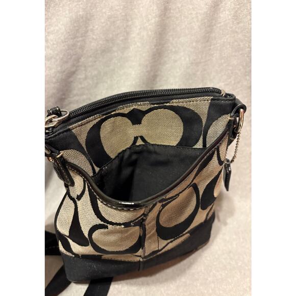 Coach Signature Slim Slingpack Crossbody Adjustable Strap Canvas Leather Trim - Picture 5 of 9